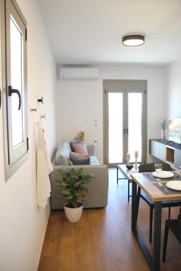 קאלאתאס New Cozy Chic Apt-Ryfete Luxury Living מראה חיצוני תמונה
