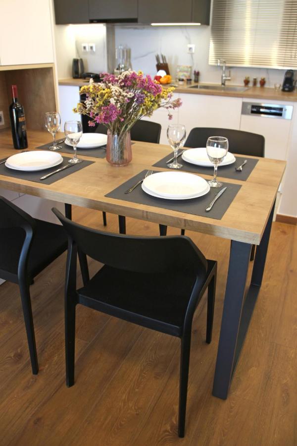 קאלאתאס New Cozy Chic Apt-Ryfete Luxury Living מראה חיצוני תמונה