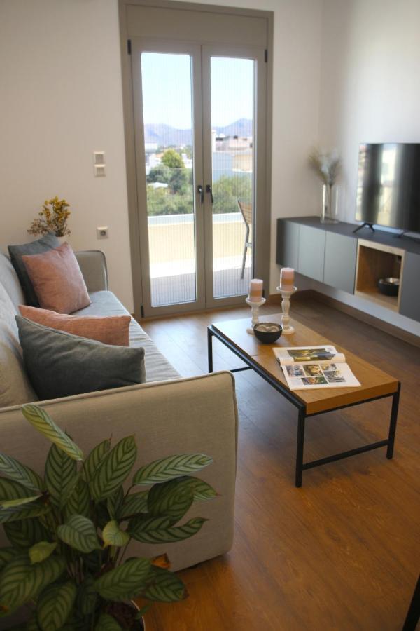 קאלאתאס New Cozy Chic Apt-Ryfete Luxury Living מראה חיצוני תמונה