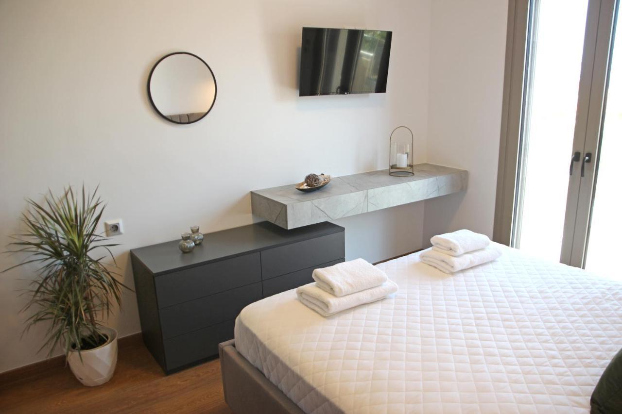 קאלאתאס New Cozy Chic Apt-Ryfete Luxury Living מראה חיצוני תמונה