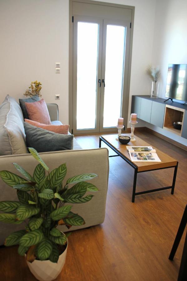 קאלאתאס New Cozy Chic Apt-Ryfete Luxury Living מראה חיצוני תמונה