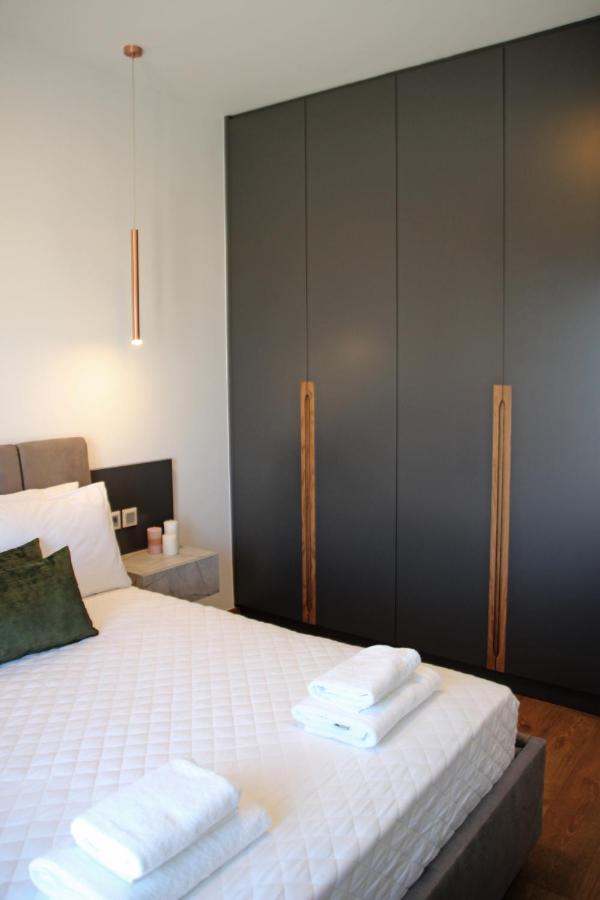 קאלאתאס New Cozy Chic Apt-Ryfete Luxury Living מראה חיצוני תמונה